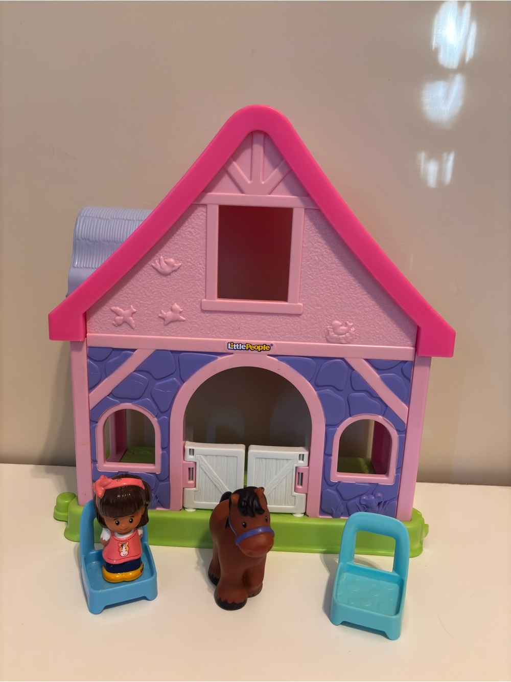 Little People Mia Pink Playhouse with Horse and Figure